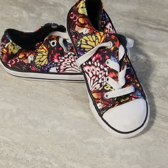 Converse All Stars Other - Converse All Star Kids Butterfly Print Low-Top Sneakers Size 10